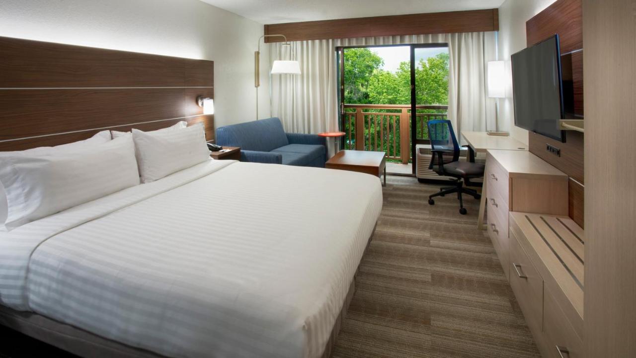 Holiday Inn Express Hilton Head Island, An Ihg Hotel חדר תמונה